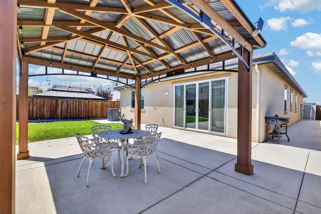 10018 Mont Blanc Lane, Stockton, CA 95219