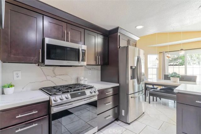 3243 E Avenue S3, Palmdale, CA 93550