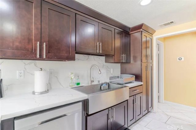 3243 E Avenue S3, Palmdale, CA 93550