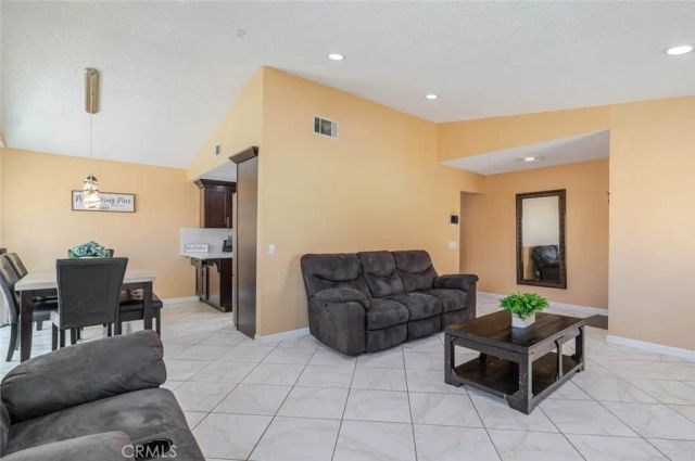 3243 E Avenue S3, Palmdale, CA 93550