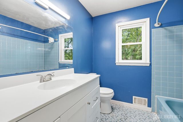 1636 Arthur Avenue, North Brunswick, NJ 08902