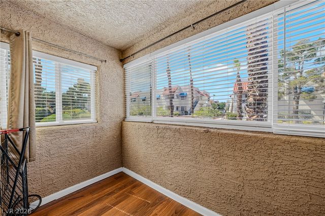 101 Luna Way 164, Las Vegas, NV 89145