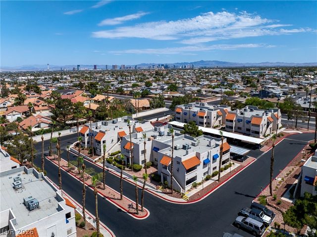 101 Luna Way 164, Las Vegas, NV 89145