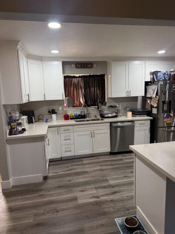 4686 N Kavanagh Avenue, Fresno, CA 93705