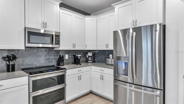 9238 SOMMERSET HILLS DRIVE, Davenport, FL 33896