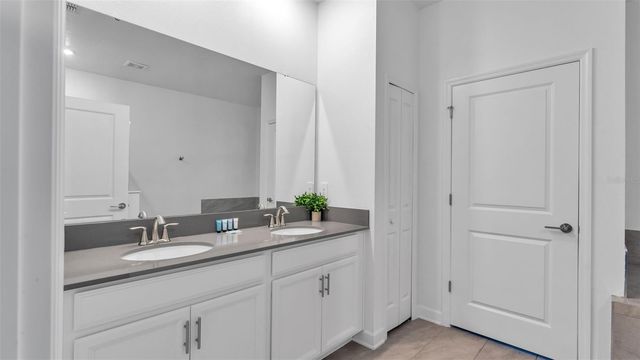 9238 SOMMERSET HILLS DRIVE, Davenport, FL 33896