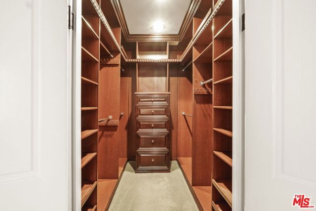 8455 Fountain Avenue 411, West Hollywood, CA 90069