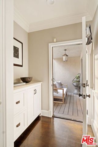 8455 Fountain Avenue 411, West Hollywood, CA 90069