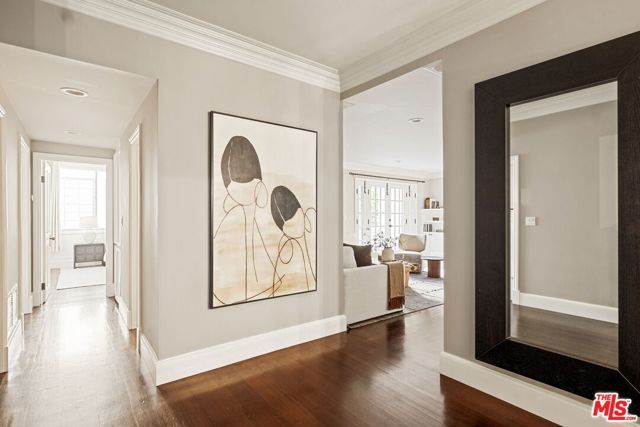 8455 Fountain Avenue 411, West Hollywood, CA 90069