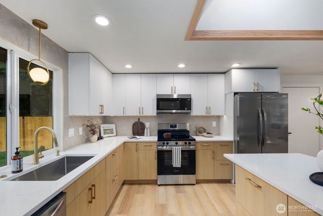5512 Donnelly Drive SE, Olympia, WA 98501
