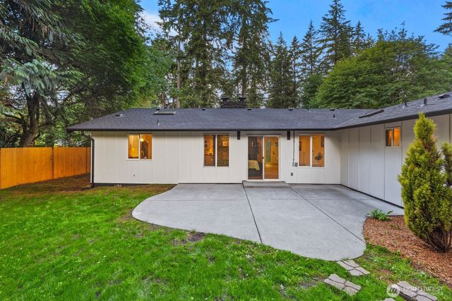 5512 Donnelly Drive SE, Olympia, WA 98501