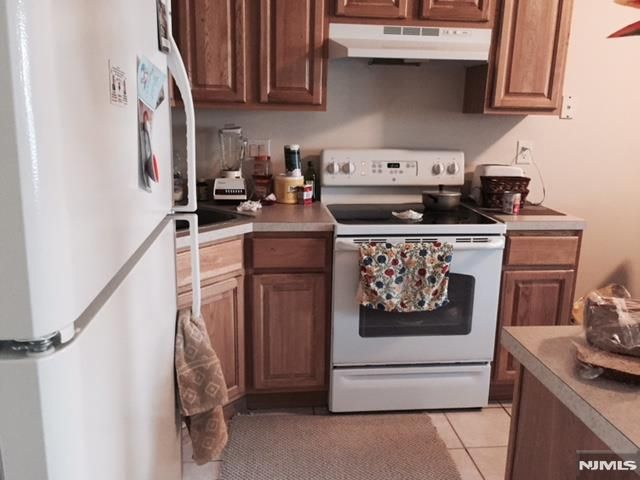 77 Liberty Street 33, Little Ferry, NJ 07643