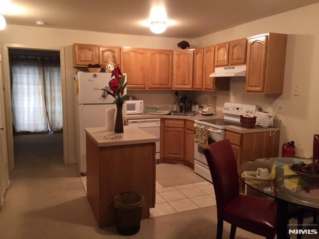77 Liberty Street 33, Little Ferry, NJ 07643