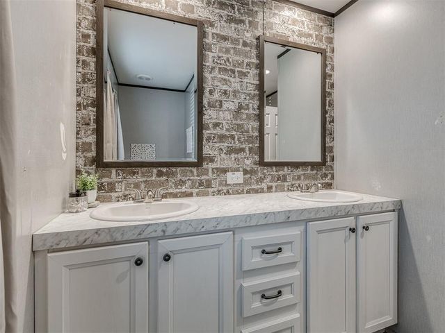 24047 MacArthur Avenue, Blanchard, OK 73010