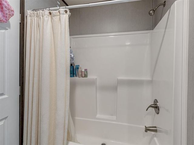 24047 MacArthur Avenue, Blanchard, OK 73010