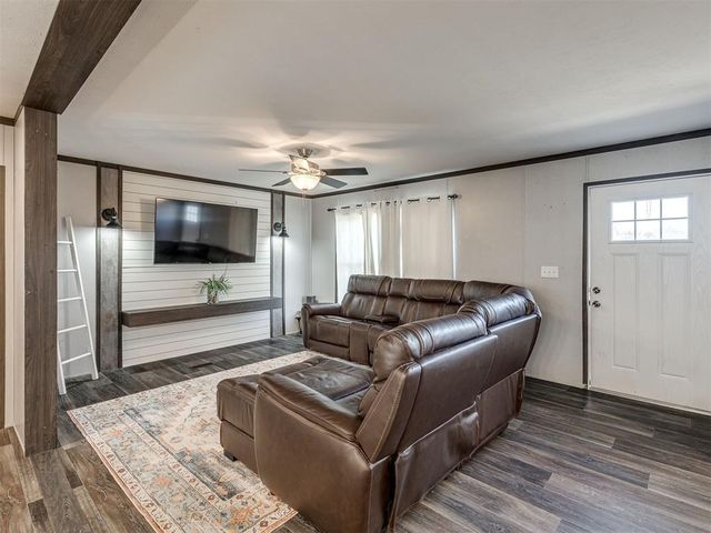 24047 MacArthur Avenue, Blanchard, OK 73010