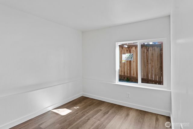 1023 SW Roxbury Street, Seattle, WA 98106