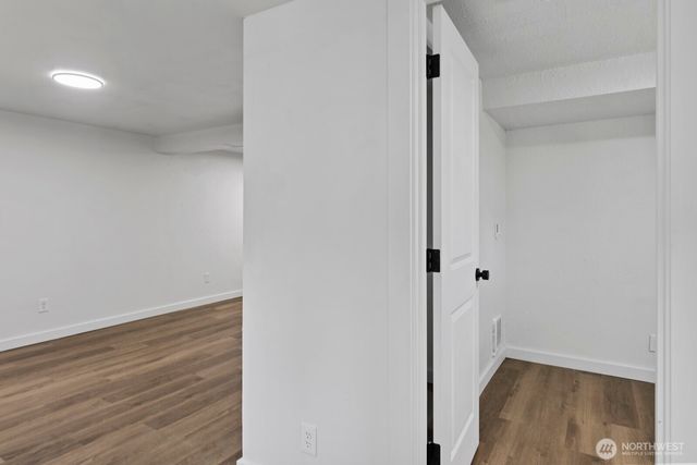 1023 SW Roxbury Street, Seattle, WA 98106