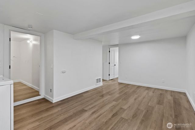 1023 SW Roxbury Street, Seattle, WA 98106