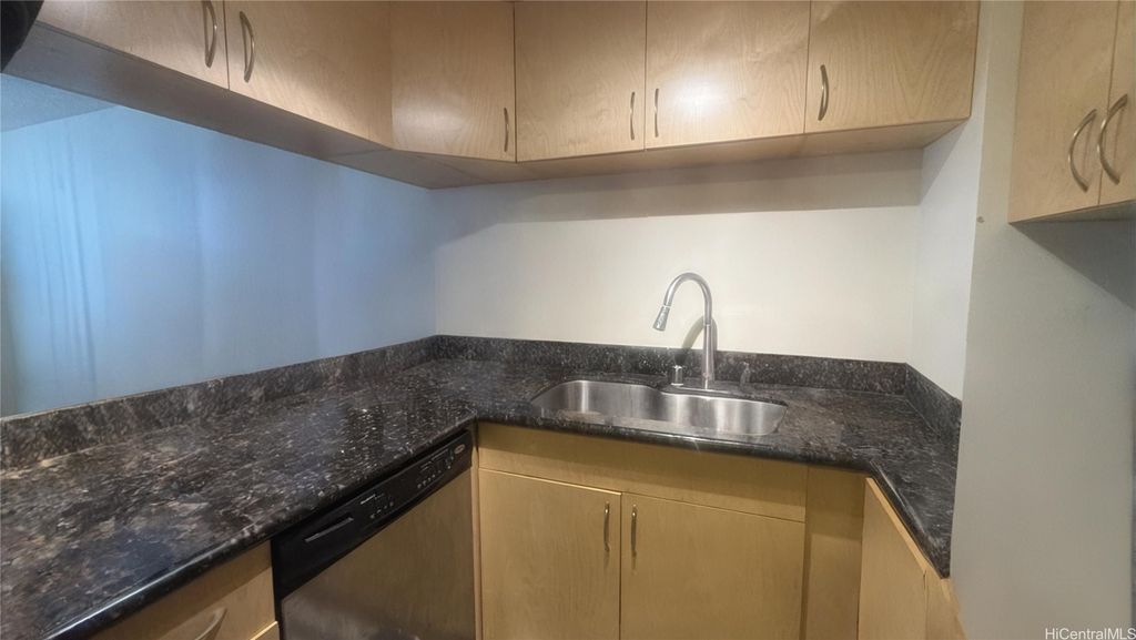 876 Curtis Street 2107, Honolulu, HI 96813