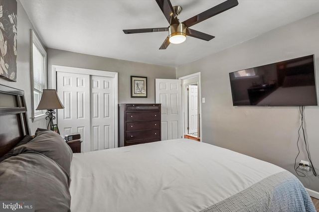 565 DOMINO LN, Philadelphia, PA 19128