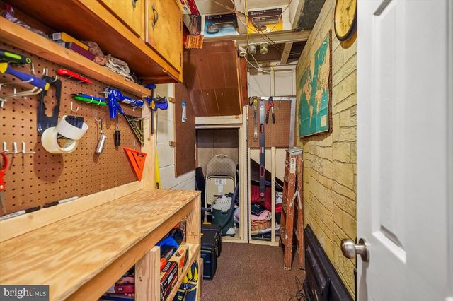 565 DOMINO LN, Philadelphia, PA 19128