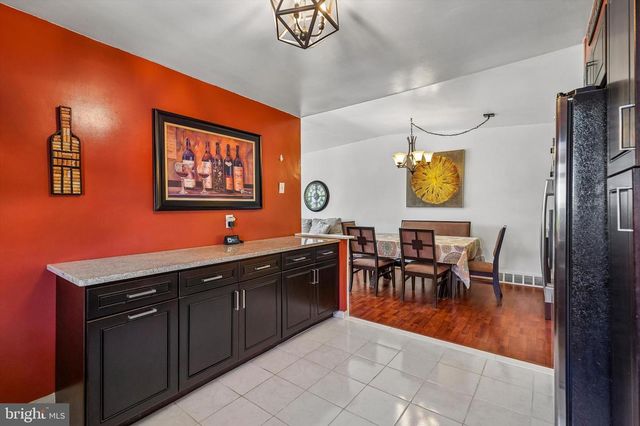 565 DOMINO LN, Philadelphia, PA 19128