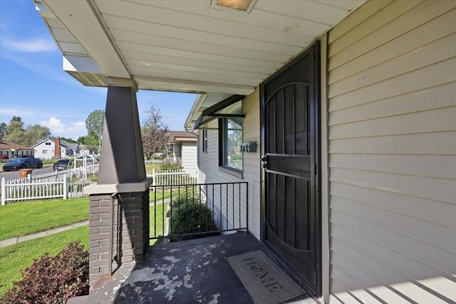 2025 E Glass Ave, Spokane, WA 99207