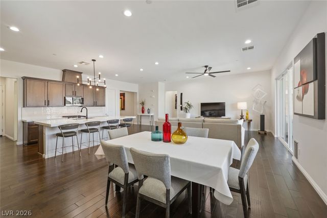 3084 Porte La Paz Avenue, Henderson, NV 89044