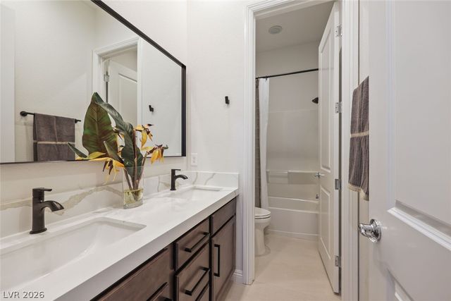 3084 Porte La Paz Avenue, Henderson, NV 89044