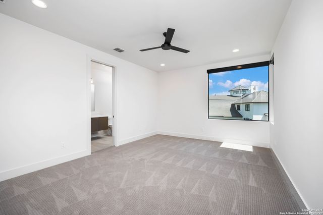 211 Wellesley Hill, Shavano Park, TX 78231