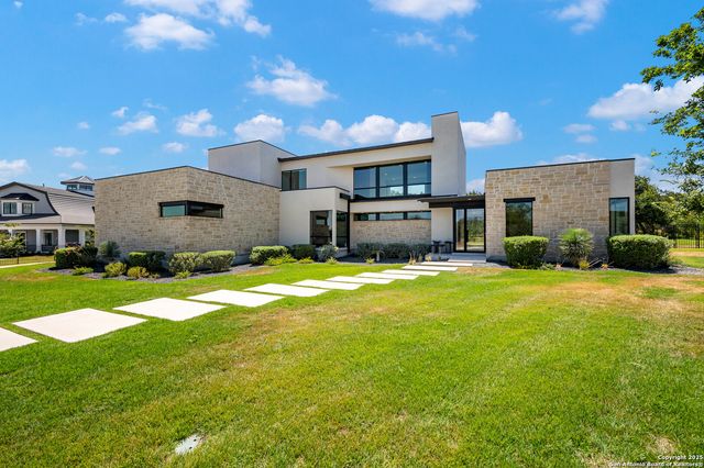 211 Wellesley Hill, Shavano Park, TX 78231