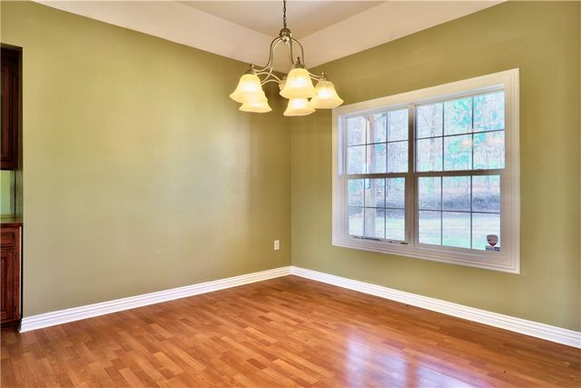 15076 Crawford Point Road, Rogers, AR 72756