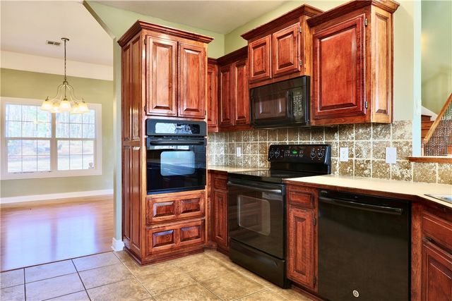 15076 Crawford Point Road, Rogers, AR 72756