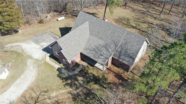 15076 Crawford Point Road, Rogers, AR 72756