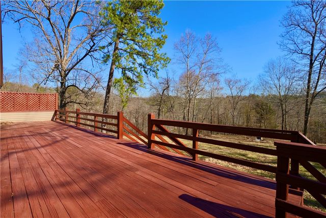 15076 Crawford Point Road, Rogers, AR 72756