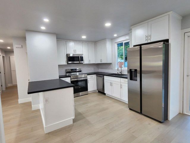 2413 Cordova Ln, Rancho Cordova, CA 95670