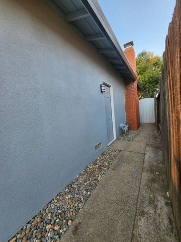 2413 Cordova Ln, Rancho Cordova, CA 95670