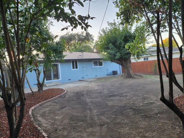 2413 Cordova Ln, Rancho Cordova, CA 95670