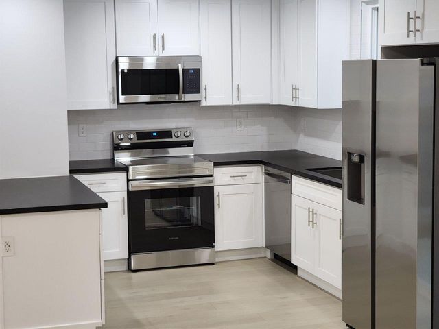 2413 Cordova Ln, Rancho Cordova, CA 95670