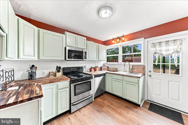 411 COWGILL ST, Dover, DE 19901