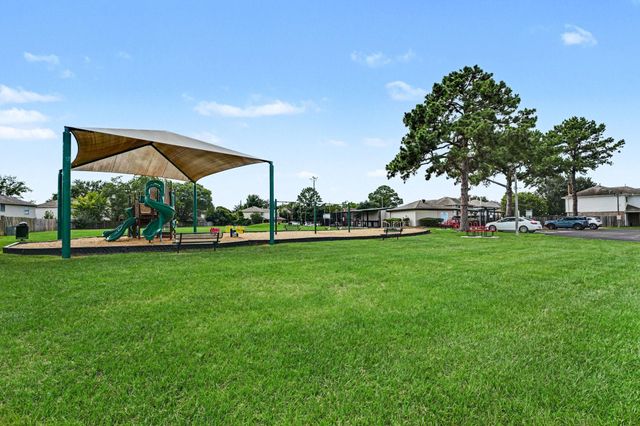 11842 Sardis Lake Drive, Tomball, TX 77375