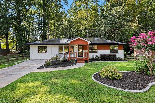2596 Shetland Drive, Decatur, GA 30033