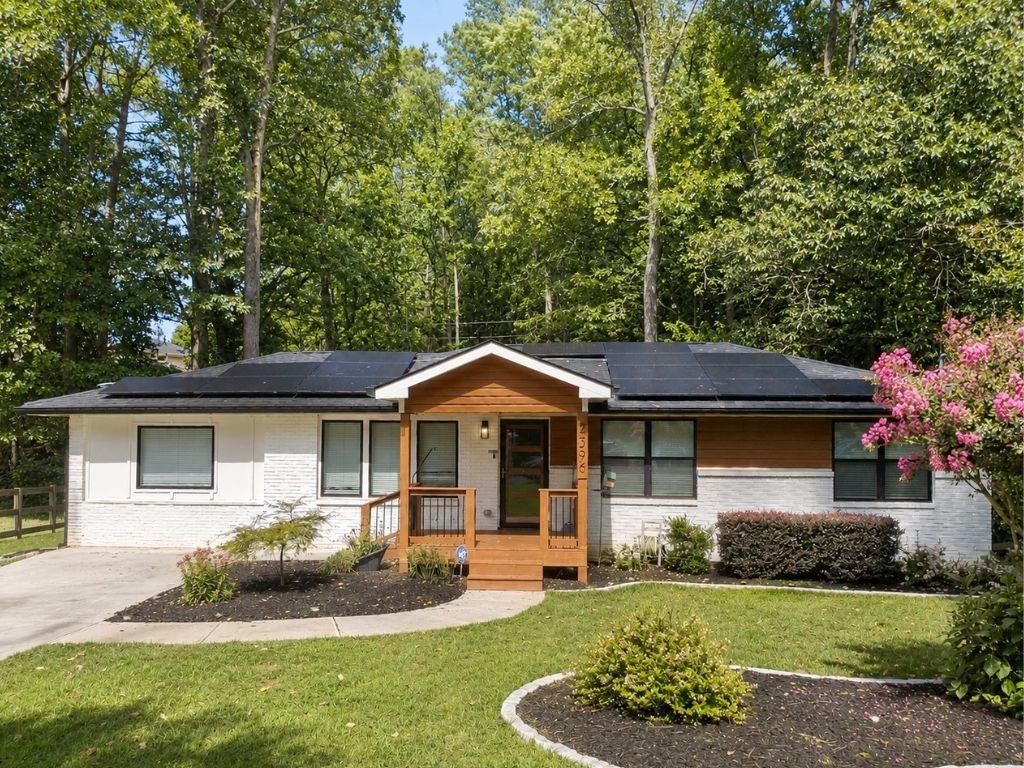 2596 Shetland Drive, Decatur, GA 30033
