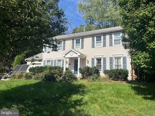9438 WALLINGFORD DR, Burke, VA 22015