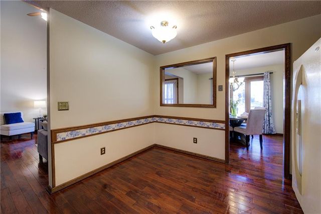 236 SW Raintree Drive, Lee's Summit, MO 64082