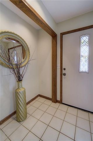 236 SW Raintree Drive, Lee's Summit, MO 64082