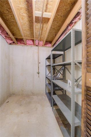 236 SW Raintree Drive, Lee's Summit, MO 64082