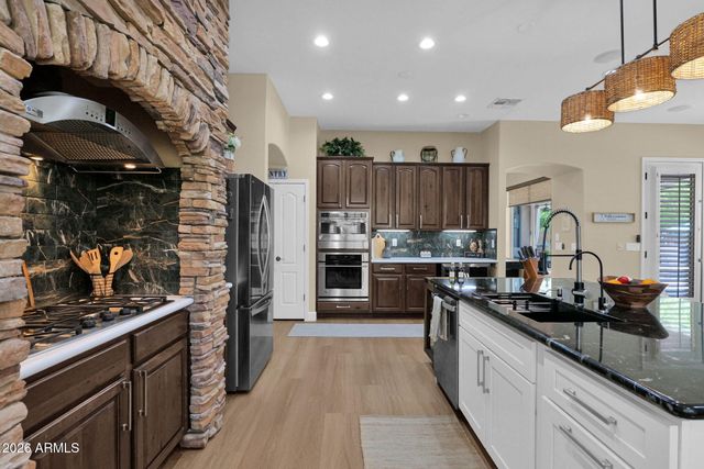 15146 W HIGHLAND Avenue, Goodyear, AZ 85395