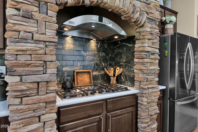 15146 W HIGHLAND Avenue, Goodyear, AZ 85395